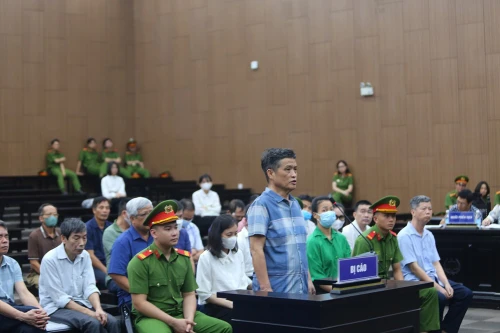 Vụ đất hiếm: Cựu Tổng Cục trưởng nhận túi quà sinh nhật bên trong có nửa tỷ đồng