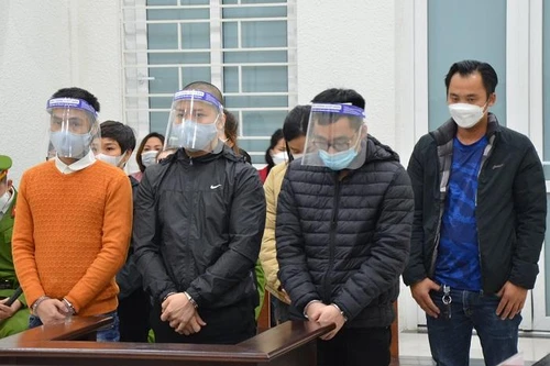 Đâm chết người va chạm giao thông khi đi giải quyết mâu thuẫn cho bạn gái