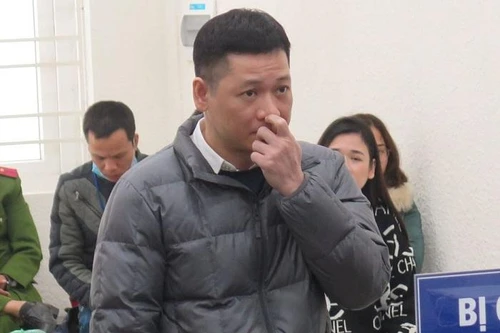 Cựu giám đốc ngân hàng bị mất hơn 30 tỷ đồng vì "bánh vẽ"