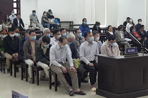 Nhóm cựu lãnh đạo ngân hàng gây thiệt hại hàng trăm tỷ bị đề nghị án thích đáng