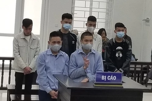 Chấp nhận kháng nghị, tòa tuyên phạt nhóm thanh niên đua xe án tù