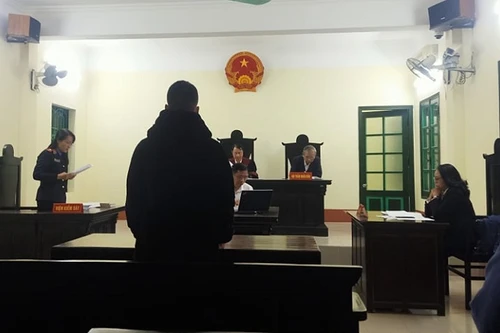 Nam sinh lớp 11 đánh bạn đến tàn phế lĩnh án tù