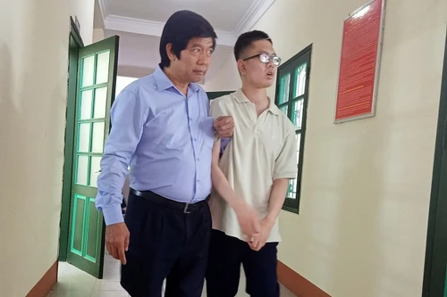 Bài 1: Xót xa nam sinh bị tổn hại tới 94% sức khỏe