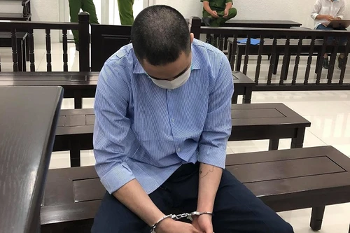 Người lái “xe ôm” thật “cao số” trước những nhát dao chí mạng của tên cướp