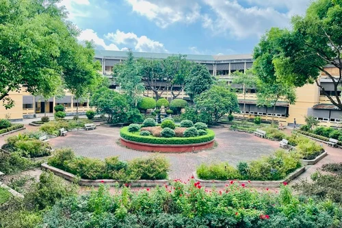 Loạt cán bộ y tế ở Hưng Yên nhận tiền phần trăm từ ông chủ công ty dược như thế nào?