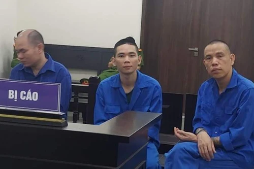 Nhiều người già bị gọi điện thoại “dọa nạt”, lừa đảo chiếm đoạt tiền tiết kiệm 