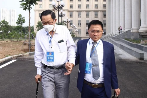 Cựu Thứ trưởng Bộ Y tế Cao Minh Quang trần tình về sai phạm... 