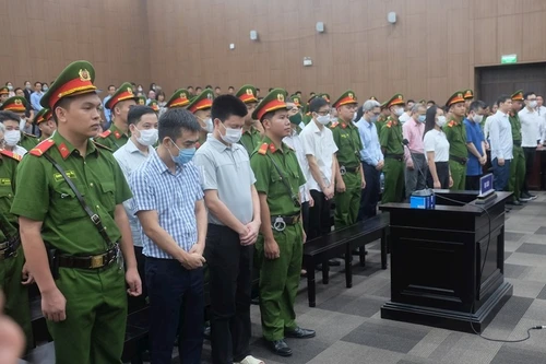 Ngoài hình phạt, Tòa kiến nghị những gì trong vụ án “chuyến bay giải cứu”? 