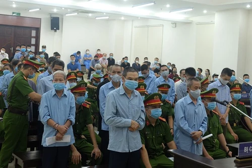 Xét xử vụ án đặc biệt nghiêm trọng tại xã Đồng Tâm: Các bị cáo đều nhận tội và xin lỗi gia đình các chiến sỹ Công an hy sinh