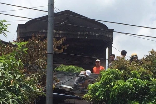 Hỏa hoạn tại cơ sở làm vàng mã, 2 bé trai tử vong