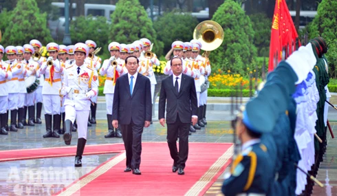 Hình ảnh lễ đón chính thức Tổng thống Pháp thăm Việt Nam