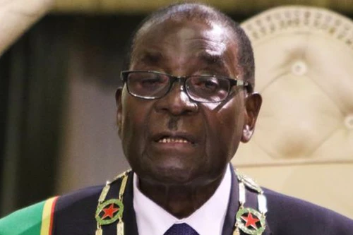 Tổng thống Zimbabwe 91 tuổi đọc nhầm diễn văn cũ
