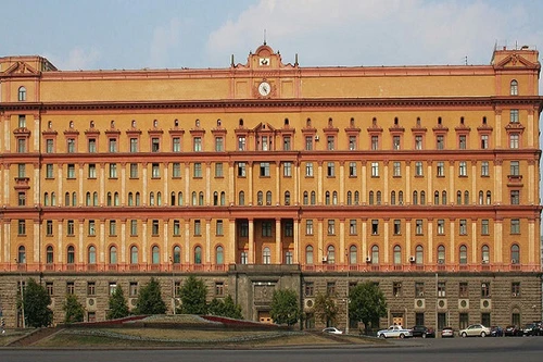 Nga trục xuất một điệp viên hai mang phương Tây