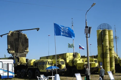 Năm 2014, Việt Nam chi 1 tỷ USD mua vũ khí Nga 