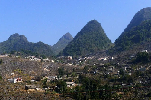 Độc đáo chợ phiên Mốc 9 