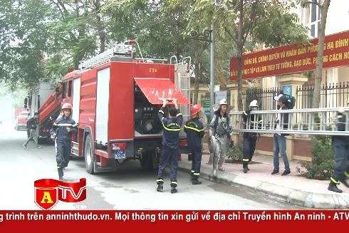 Diễn tập phương án chữa cháy và cứu nạn tại khu dân cư