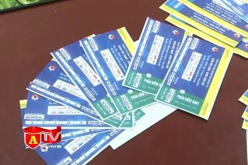 1000 chiếc vé giả của trận bóng đá Việt Nam - Thái Lan bị phát hiện thu giữ thế nào?
