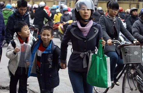 Giúp trẻ trở lại guồng quay học hành