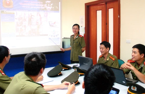 Bắt mạch, chữa bệnh cho hàng nghìn máy tính