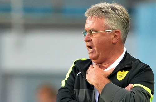 Hiddink giận dữ vì thất bại tại CH Séc