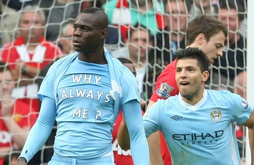 Cấm đưa thông điệp lên áo… lót