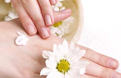 Cảnh giác dấu hiệu bất thường ở móng tay