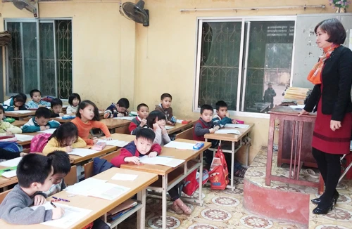 Hoàn cảnh éo le của cháu bé bị bố đánh dã man