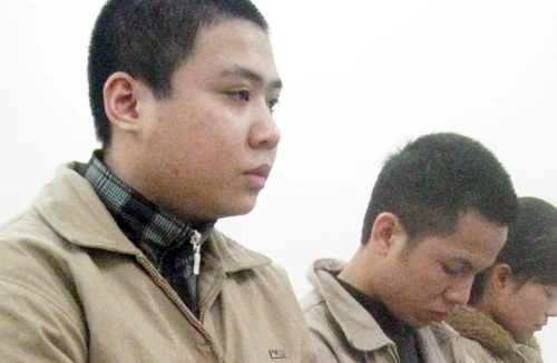 Hai chị em ruột bị lừa bán ra nước ngoài