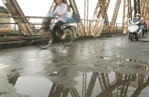 Ba phương án bảo tồn cầu Long Biên