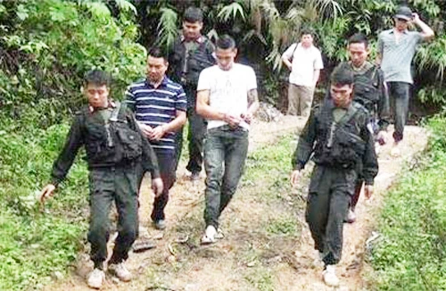 Cấu kết với cán bộ hải quan buôn lậu hơn 600 ô tô 