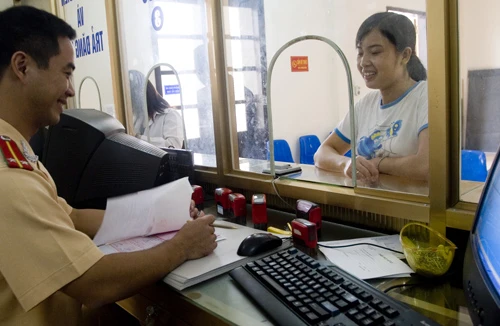 Chủ sở hữu phải thông báo với CSGT khi bán, tặng xe