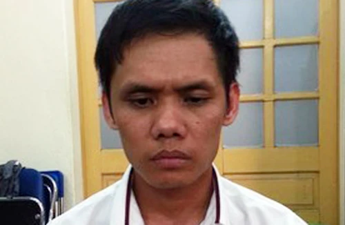 Bịa ra lý do tình ái, đe dọa nạn nhân để giao cấu, lấy tài sản, phạm tội gì?