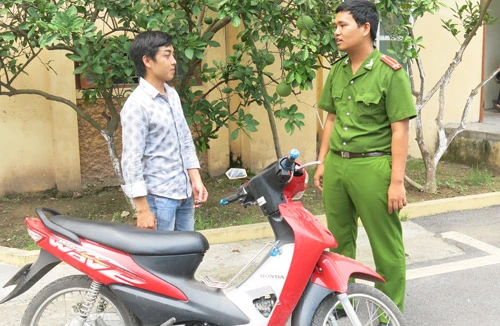 Nhặt được chìa khóa, “lóa mắt” trước xe đẹp