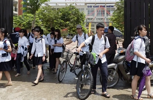 Trường ngoài công lập: Không cam chịu làm “sân sau”