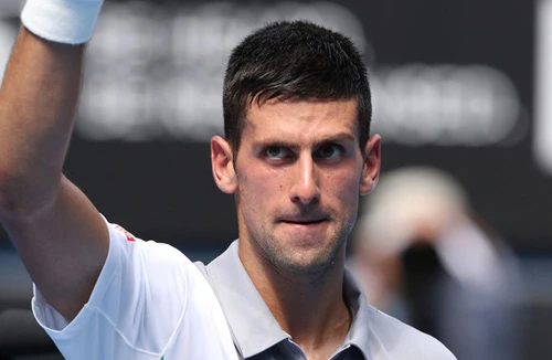 Djokovic & Serena thẳng tiến
