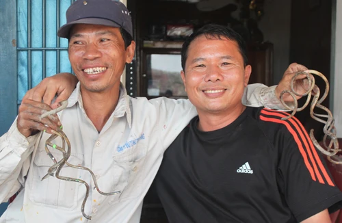 Người đàn ông có móng tay dài nhất Việt Nam