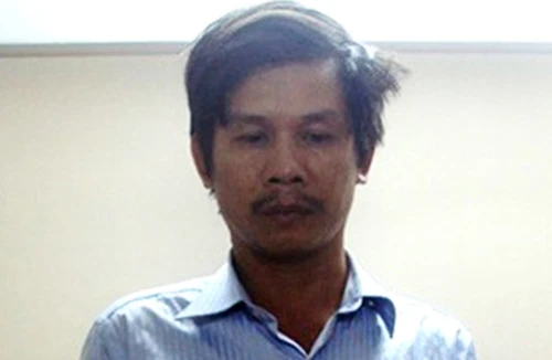 Gã thợ hồ trốn truy nã chối bỏ vợ con