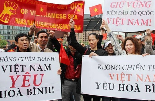 Cộng đồng người Việt ở nước ngoài bức xúc, phẫn nộ phản đối hành động của Trung Quốc