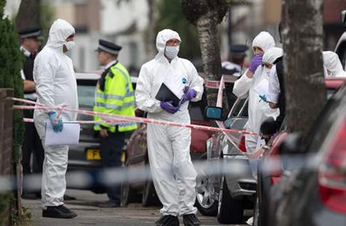 Cụ bà 82 tuổi bị chặt đầu giữa London