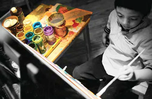 Nhìn thế giới qua con mắt cậu bé tự kỷ