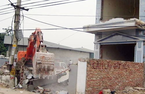 Xử lý công trình không phép, sai phép: Không thể phạt tiền cho tồn tại