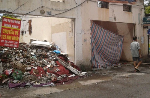 Những “cái bẫy” trên đường Trần Khát Chân