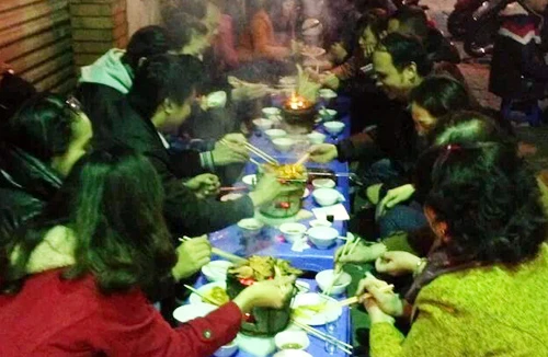 Hiểm họa từ món nướng vỉa hè