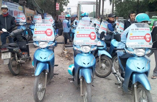 Yên tâm hơn với “xe ôm hãng”