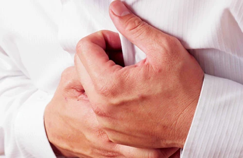 Nguy hiểm chứng đau tim và ngừng tim