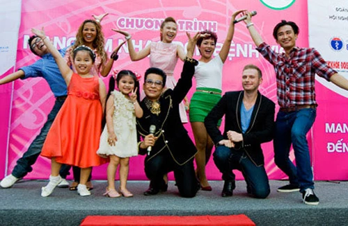 Món quà âm nhạc đến với các bệnh nhân nữ