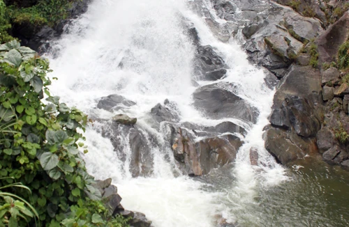 Độc ẩm bên Suối Tiên - Ao Giời