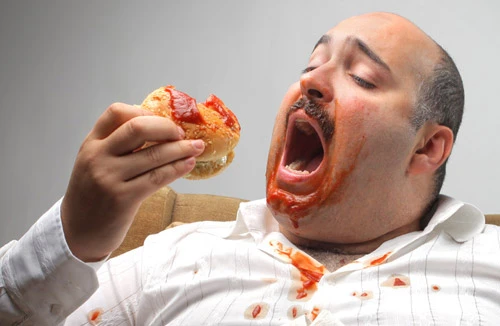 Phát bệnh nguy hiểm vì ăn uống bừa bãi