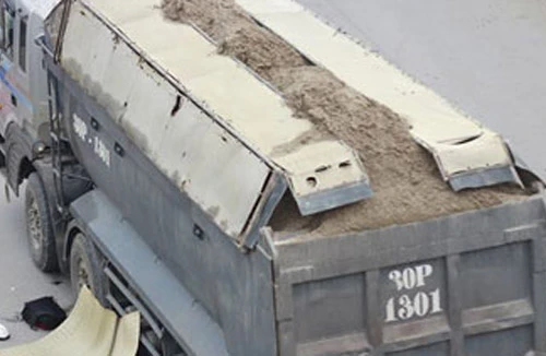 Tạm giam lái xe đâm chết người