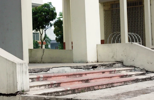 Nhiều công trình tiền tỷ xuống cấp nghiêm trọng